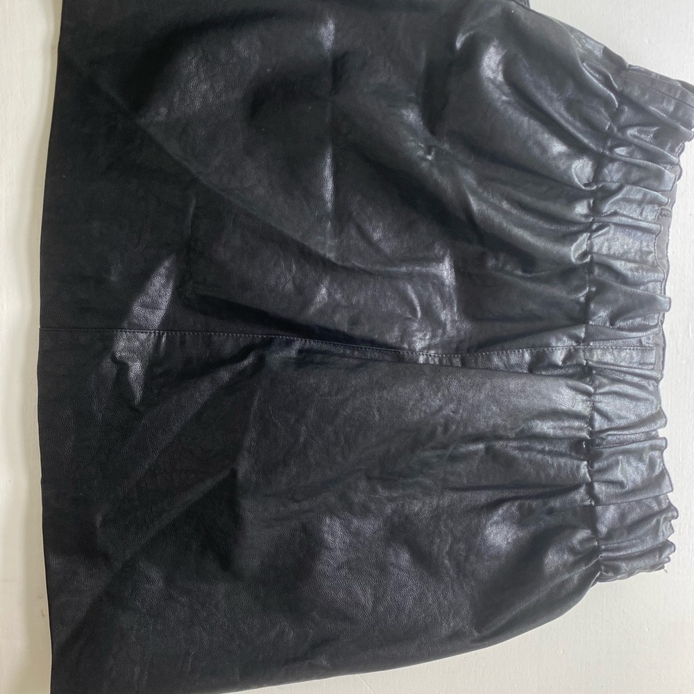 Leather skirt